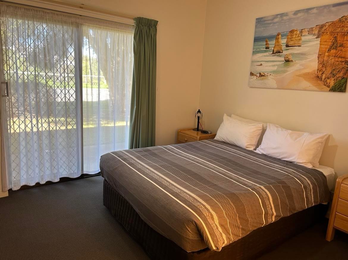 One Bedroom Apartment